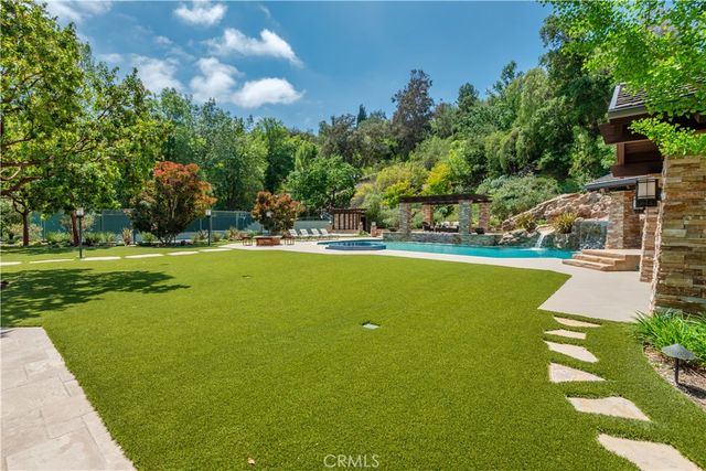 5824 JED SMITH Road, Hidden Hills, CA 91302
