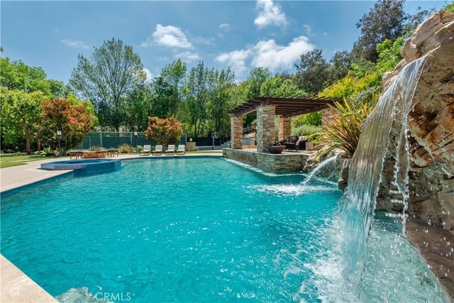 5824 JED SMITH Road, Hidden Hills, CA 91302