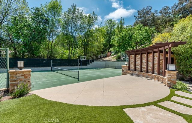 5824 JED SMITH Road, Hidden Hills, CA 91302