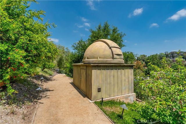 5824 JED SMITH Road, Hidden Hills, CA 91302