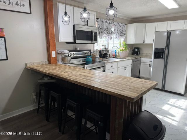 43 Highway 305, Olive Branch, MS 38654