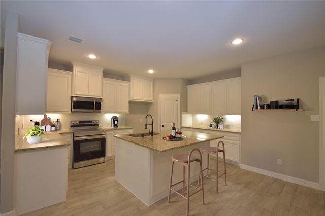 1920 Rollingwood Drive, Huntsville, TX 77340