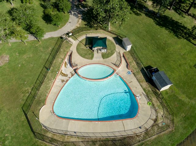 1920 Rollingwood Drive, Huntsville, TX 77340