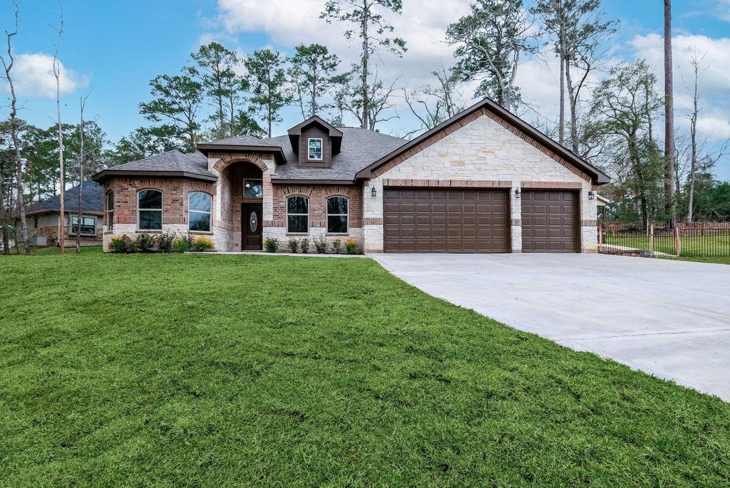 1920 Rollingwood Drive, Huntsville, TX 77340