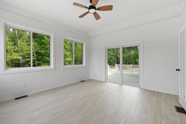 15 Unkety Brook Way, Dunstable, MA 01827