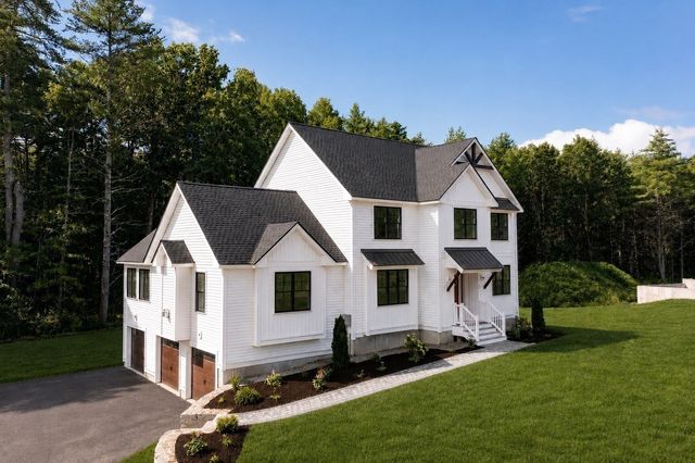 15 Unkety Brook Way, Dunstable, MA 01827