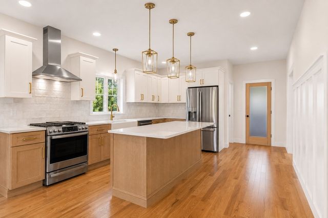 15 Unkety Brook Way, Dunstable, MA 01827