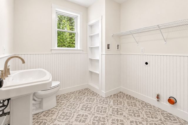 15 Unkety Brook Way, Dunstable, MA 01827