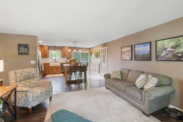 3031 Bethel Street, Waterloo, IA 50702