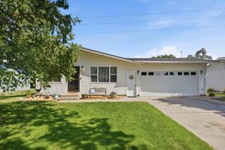 428 Brook Avenue, Moorhead, MN 56560