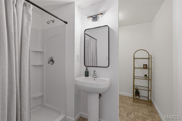 20 W Rock Creek Estates, High Ridge, MO 63049