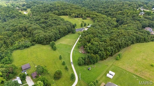 20 W Rock Creek Estates, High Ridge, MO 63049