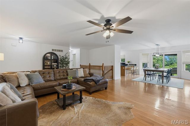 20 W Rock Creek Estates, High Ridge, MO 63049