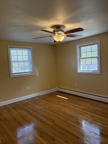 81 Benoit St, Westport, MA 02790