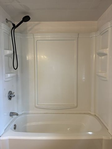 81 Benoit St, Westport, MA 02790