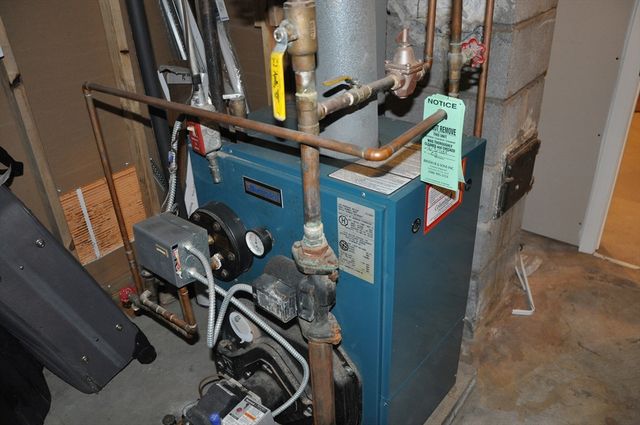 81 Benoit St, Westport, MA 02790