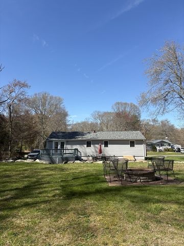 81 Benoit St, Westport, MA 02790