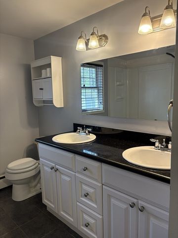 81 Benoit St, Westport, MA 02790