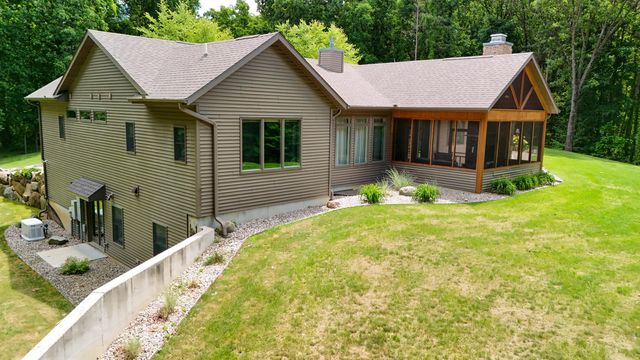 16285 13 Mile Road, Marshall Twp, MI 49014