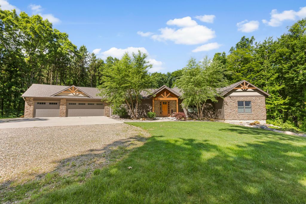 16285 13 Mile Road, Marshall Twp, MI 49014