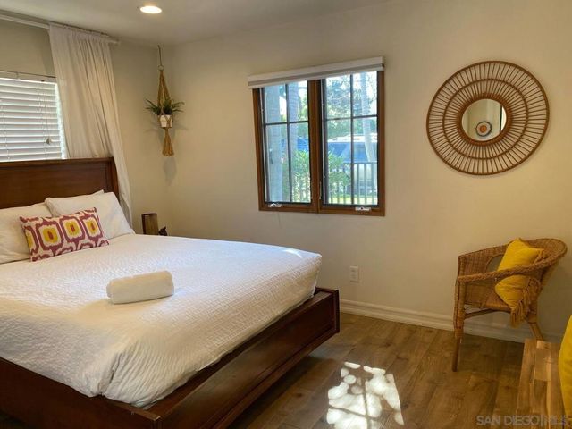 513 3rd St, Encinitas, CA 92024