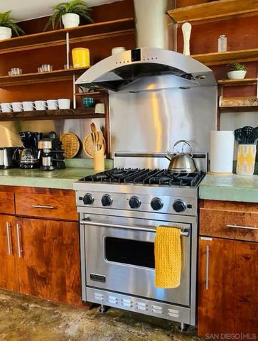 513 3rd St, Encinitas, CA 92024