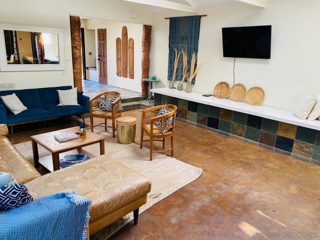 513 3rd St, Encinitas, CA 92024