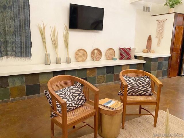 513 3rd St, Encinitas, CA 92024