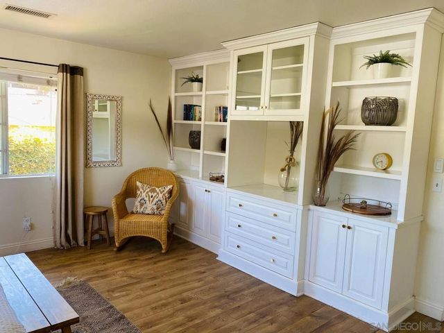 513 3rd St, Encinitas, CA 92024