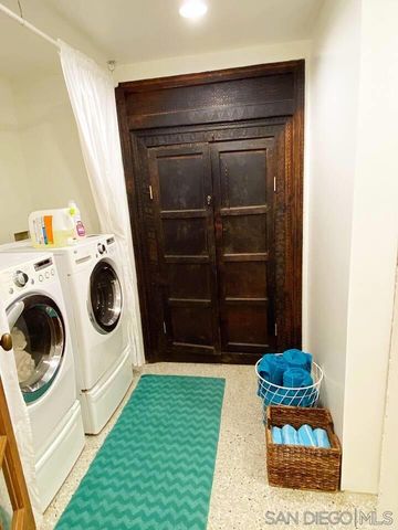 513 3rd St, Encinitas, CA 92024