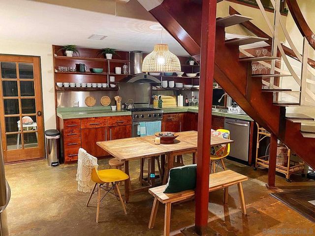 513 3rd St, Encinitas, CA 92024