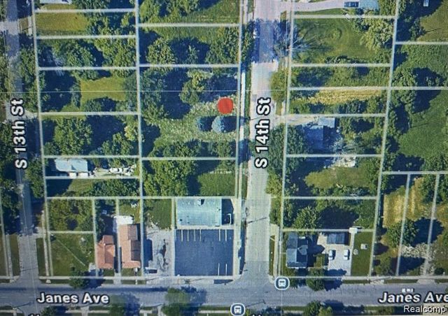 221 S 14th Street, Saginaw, MI 48601