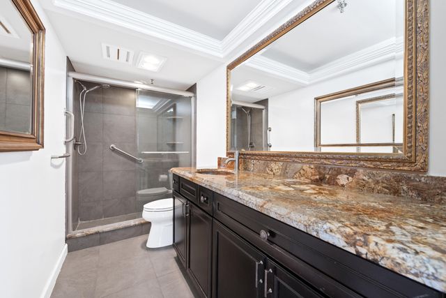 899 Jeffery Street 214, Boca Raton, FL 33487