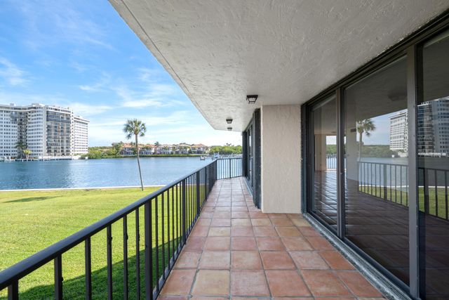 899 Jeffery Street 214, Boca Raton, FL 33487
