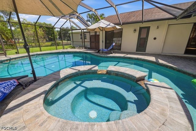 1812 Coral CIR, North Fort Myers, FL 33903