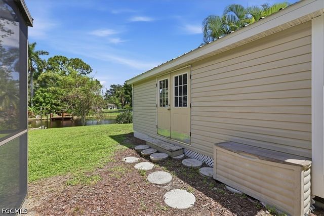 1812 Coral CIR, North Fort Myers, FL 33903