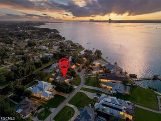 1812 Coral CIR, North Fort Myers, FL 33903
