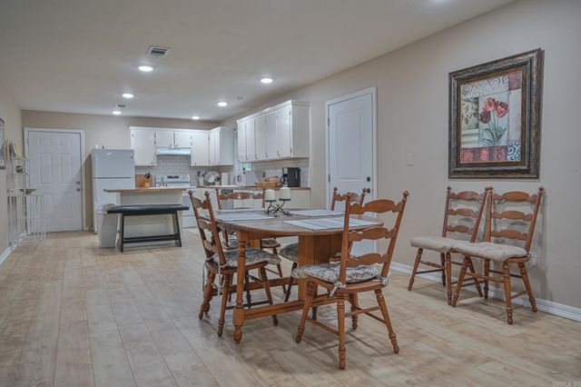 301 Bixler, Mena, AR 71953