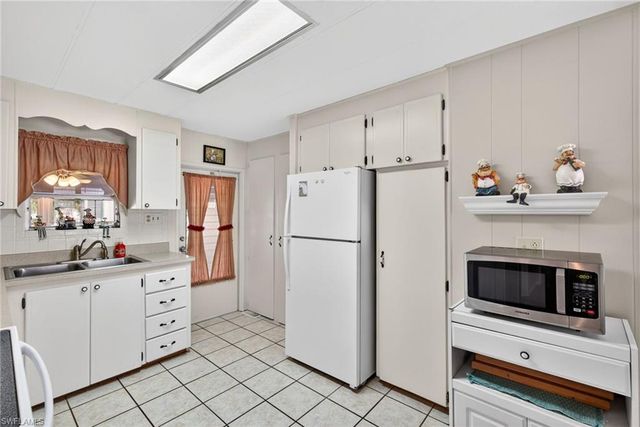 115 Overland TRL, North Fort Myers, FL 33917