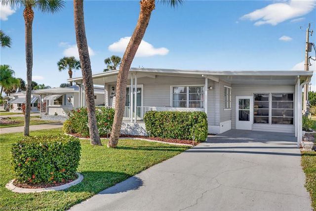 115 Overland TRL, North Fort Myers, FL 33917