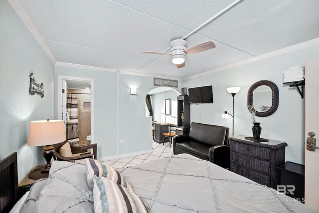 200 E Beach Boulevard 220, Gulf Shores, AL 36542