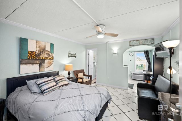 200 E Beach Boulevard 220, Gulf Shores, AL 36542