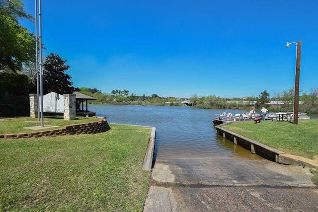 1513 Cheyenne Loop, Conroe, TX 77316