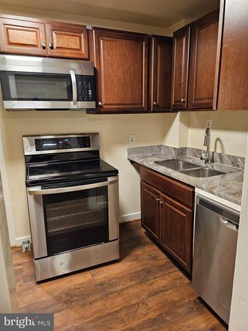 28 E PALL MALL, Winchester, VA 22601
