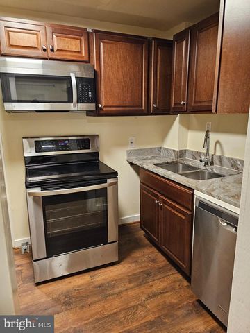 28 E PALL MALL, Winchester, VA 22601