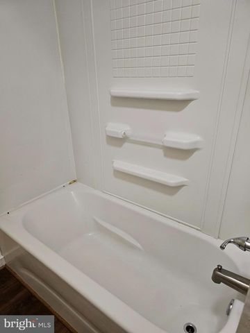 28 E PALL MALL, Winchester, VA 22601