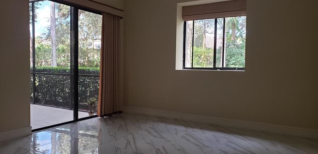 1103 Duncan Circle 101, Palm Beach Gardens, FL 33418