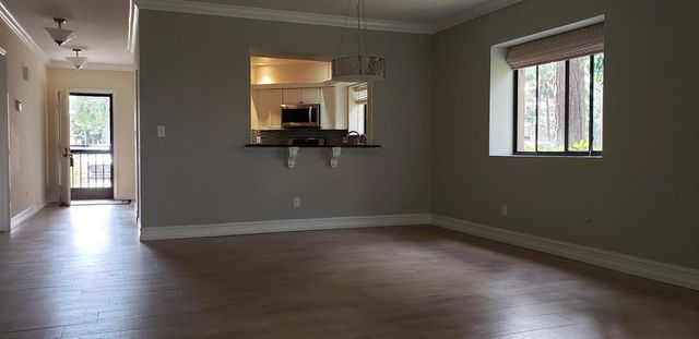 1103 Duncan Circle 101, Palm Beach Gardens, FL 33418
