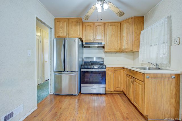 23-34 127th Street, College Point, NY 11356