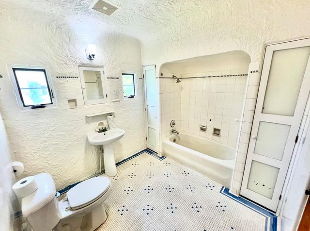 302 Fordham Drive, Lake Worth Beach, FL 33460